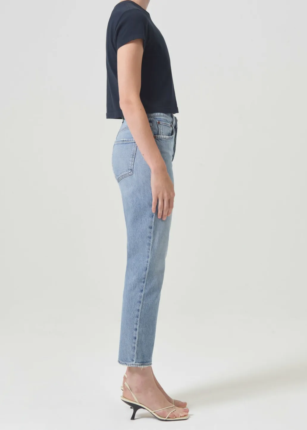 AGOLDE Riley High Rise Straight Crop (Stretch) In Hassle Store