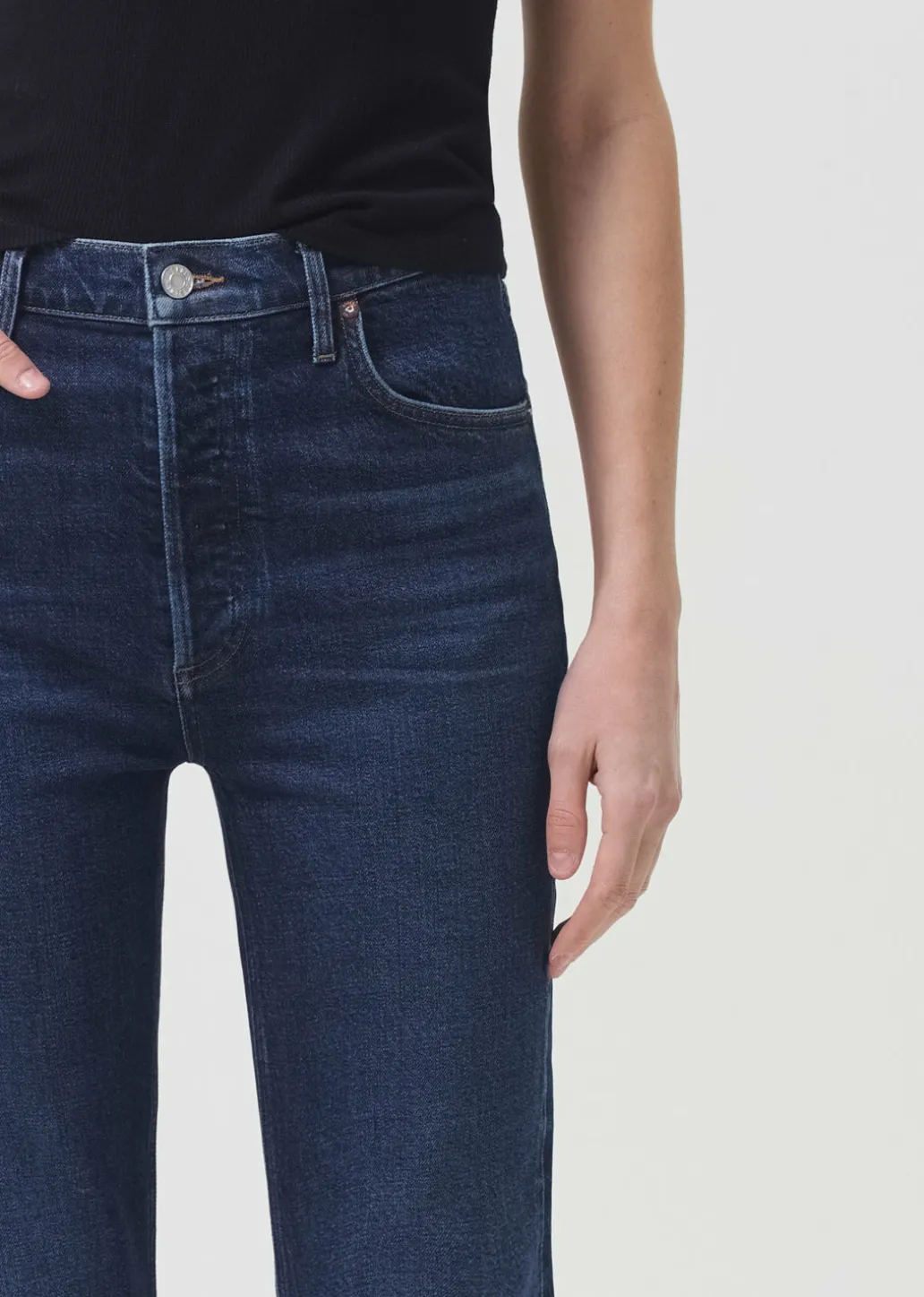 AGOLDE Riley High Rise Straight Crop (Stretch) In Divided Store