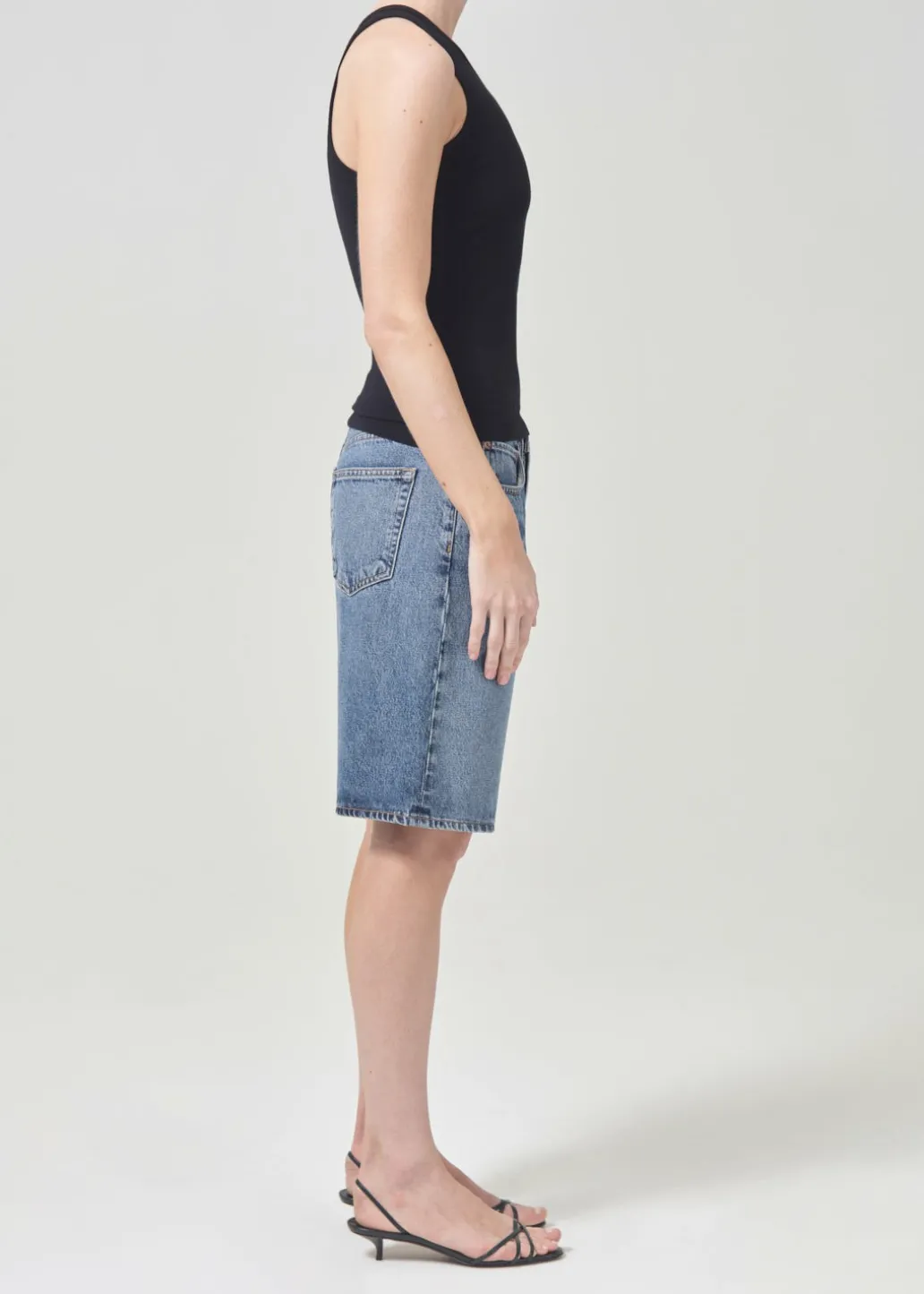 AGOLDE Risha Short In Atler Online